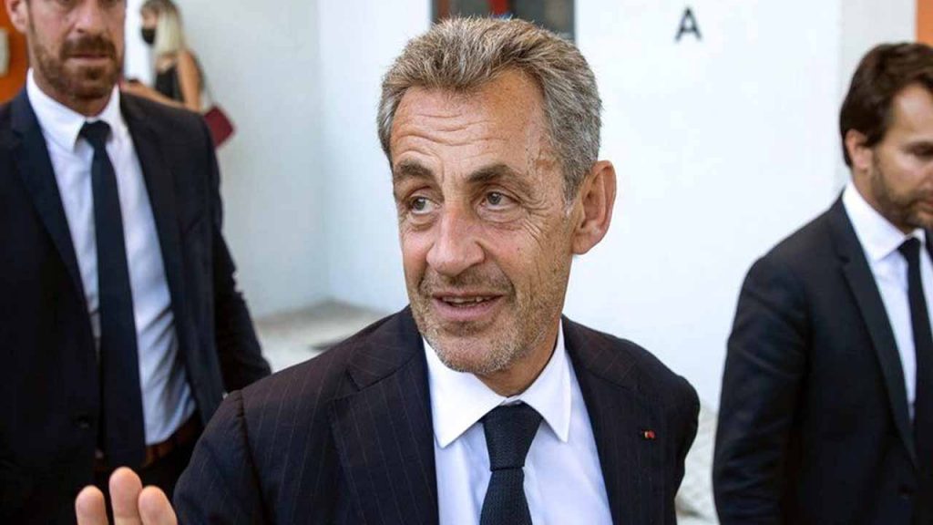 Nicolas Sarkozy Ke Baare Me